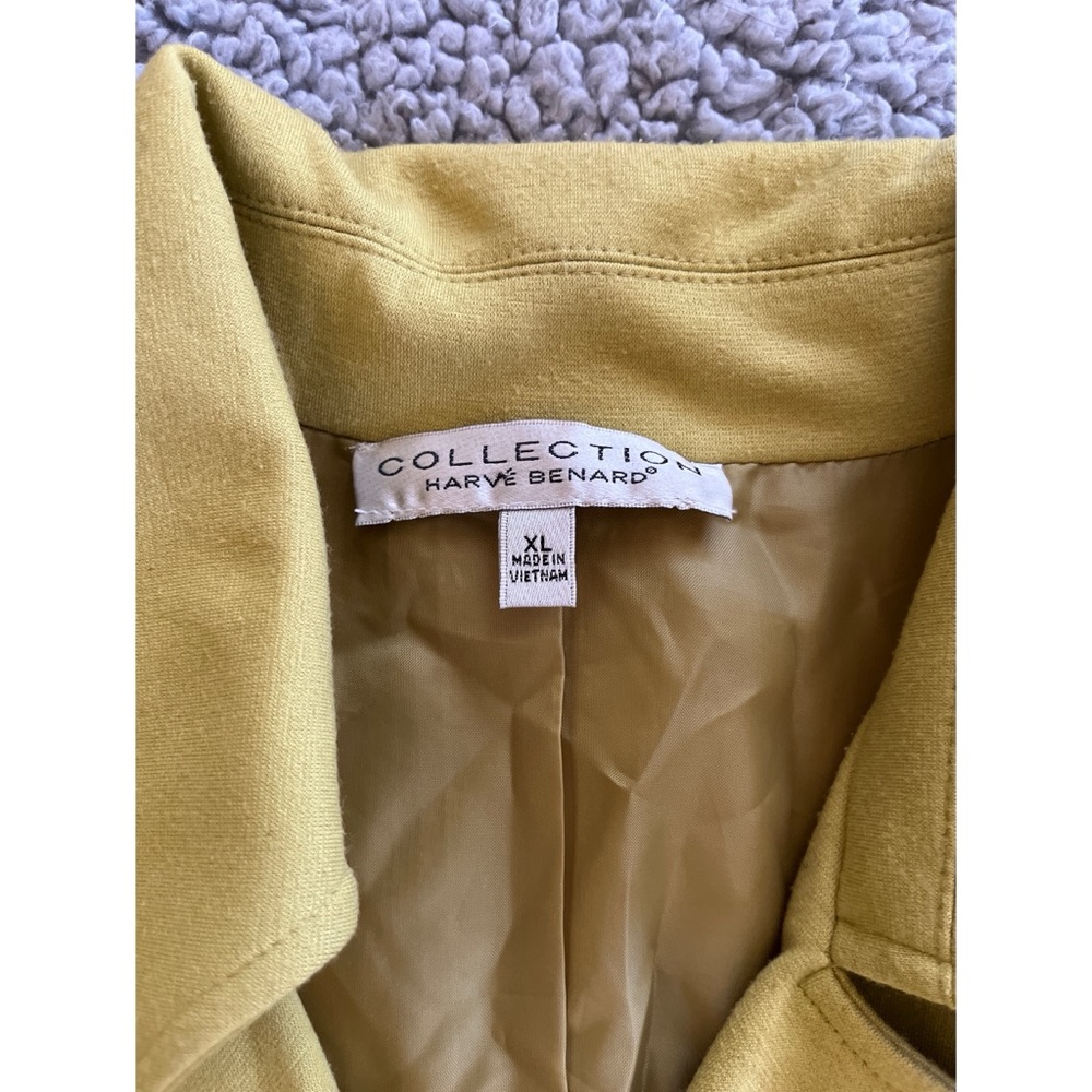 Harve Benard Women’s XL Classic Yellow Pea Coat. - Picture 4 of 5
